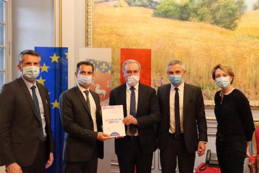Presentation of the White Paper to the Mayor of Toulouse and President of Toulouse Metropole Jean-Luc Moudenc - 03/15